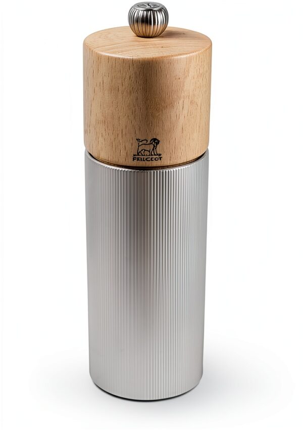 PEUGEOT - Line Salt Mill - Classic Grind Adjustment - Aluminium and Wood PEFC Certified - Made in France - Natural Color.18 cm -7"-0